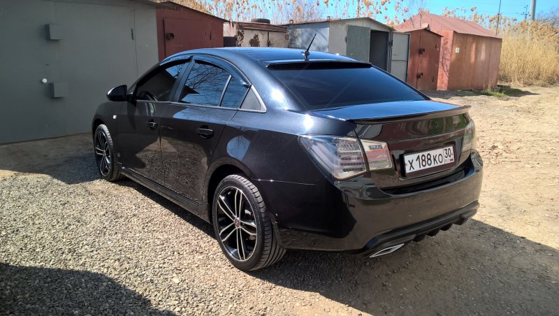 Chevrolet Cruze Tuning Black
