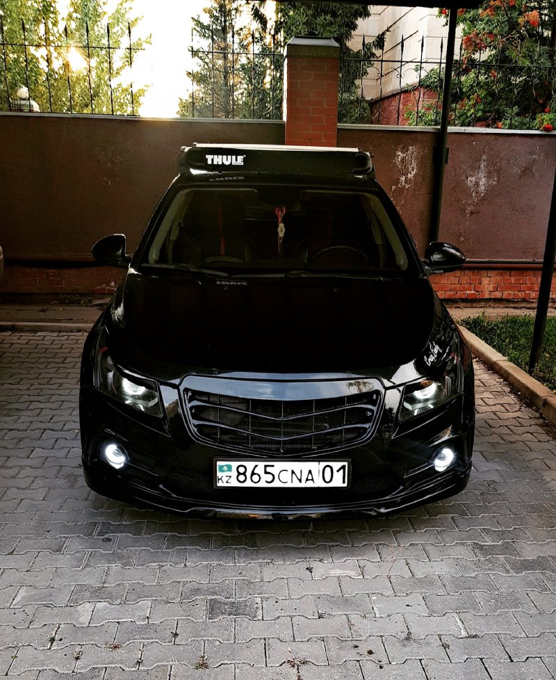 Chevrolet Cruze черный тюнинг