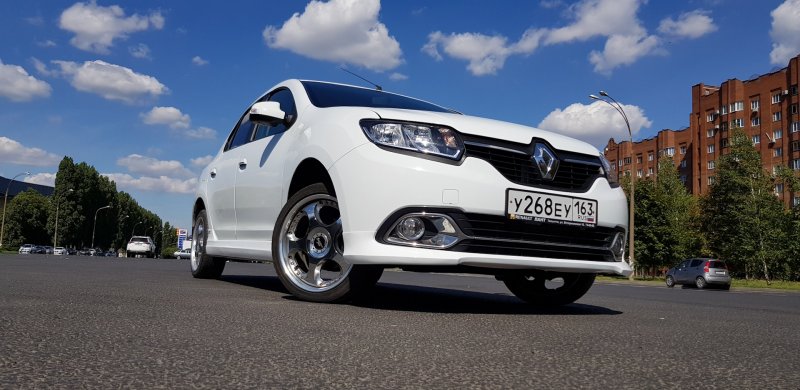 Renault Sandero RS 2015