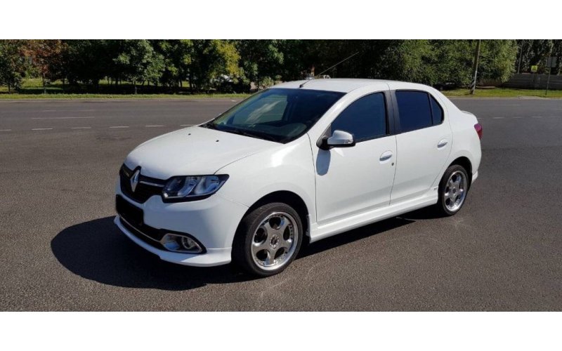Renault Logan 2 stance