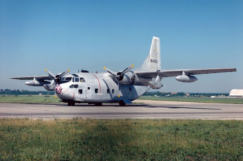 C 123 самолёт