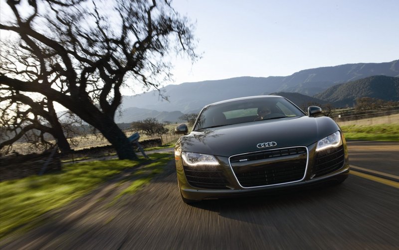 Audi a8 трасса