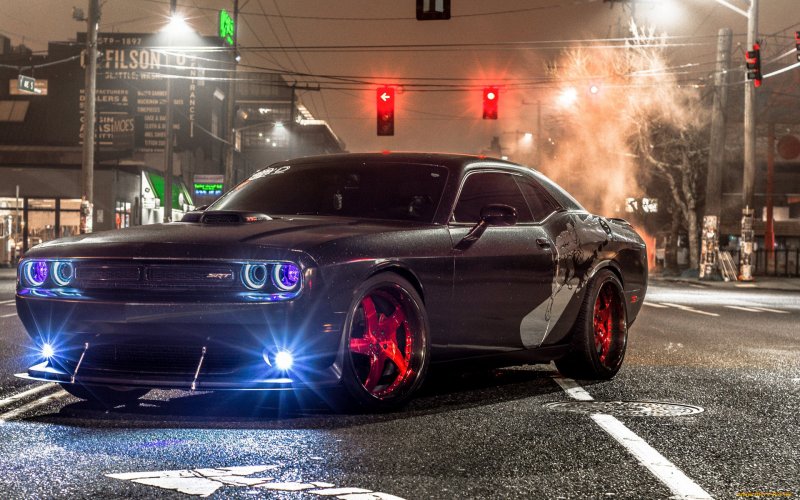 Dodge Challenger неон