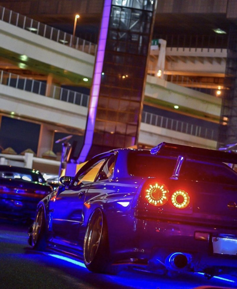 Nissan GTR r34 неон