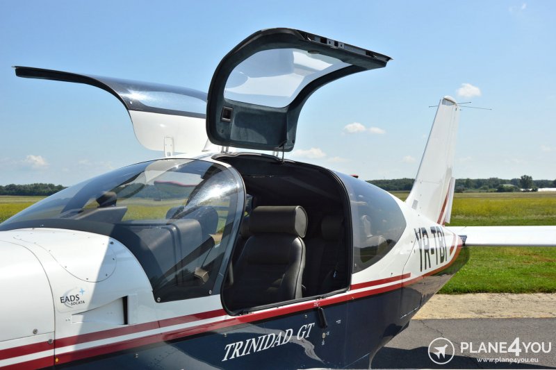 Самолет Socata tb20 салон