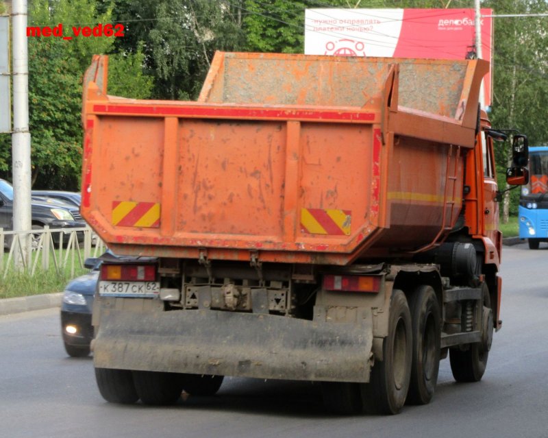 КАМАЗ 65115 совок силос