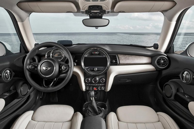 Mini Cooper Hatch 2018 салон