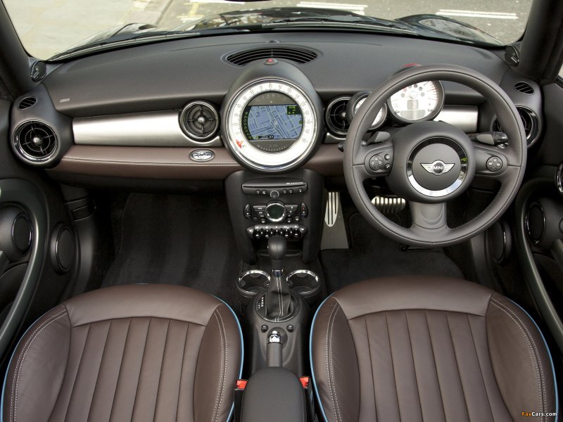 Mini Cooper 2010 Interior