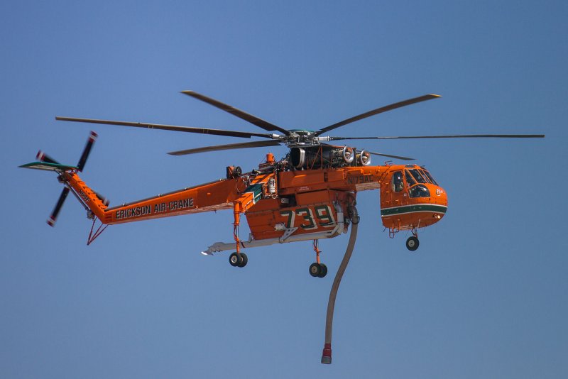 Пожарный вертолет ми-8