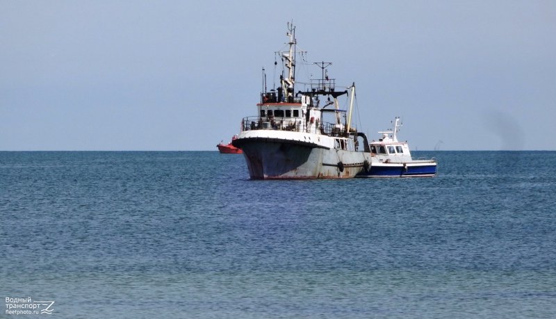 Таганрог корабль ― памятник морякам Азовской флотилии