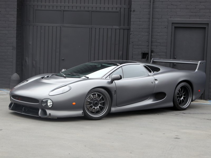 Jaguar XJ 220