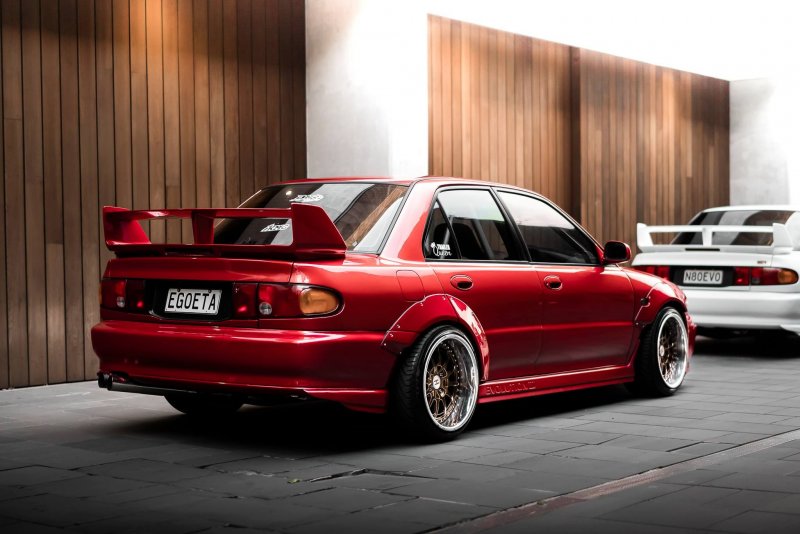 Mitsubishi эм