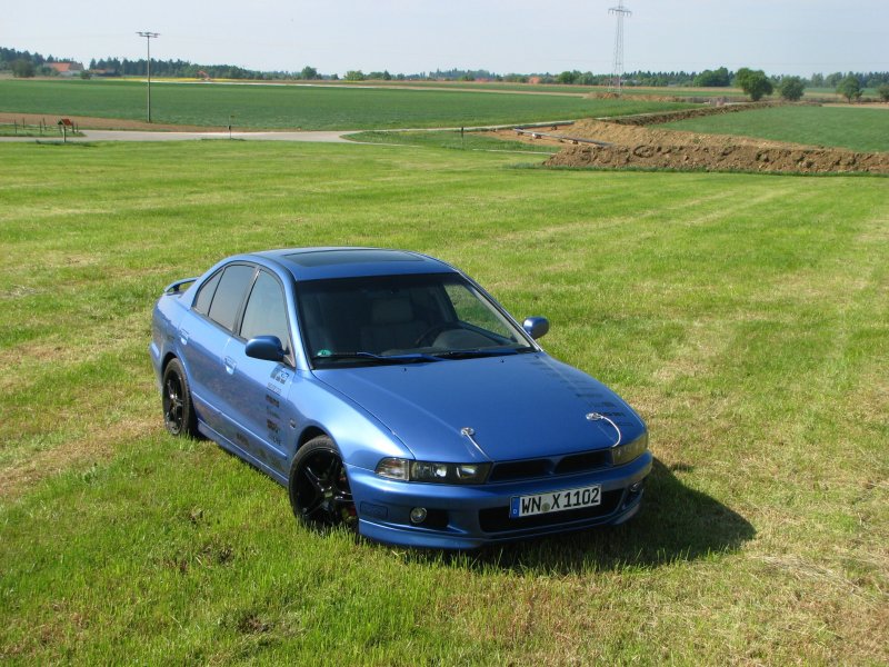 Mitsubishi Karina