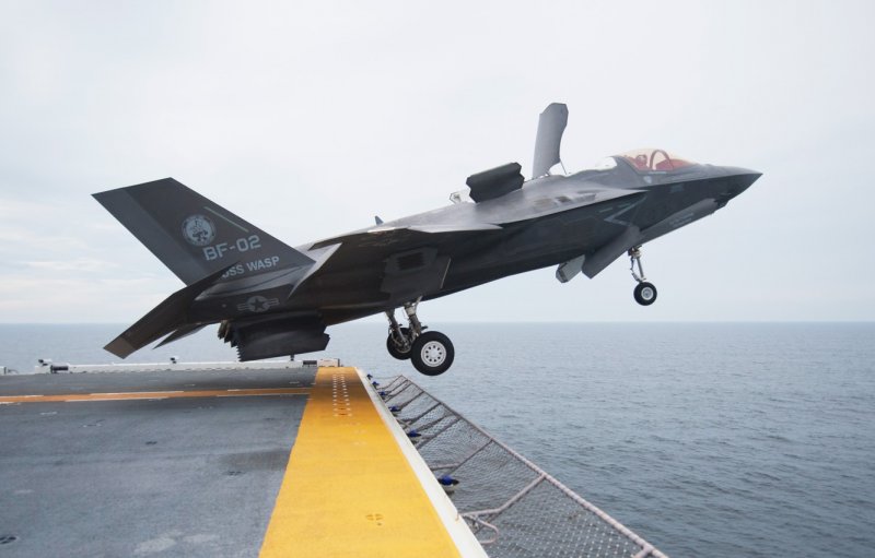 F35 вертикальный взлет