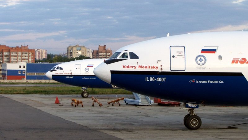 Самолёт ил-96-400т