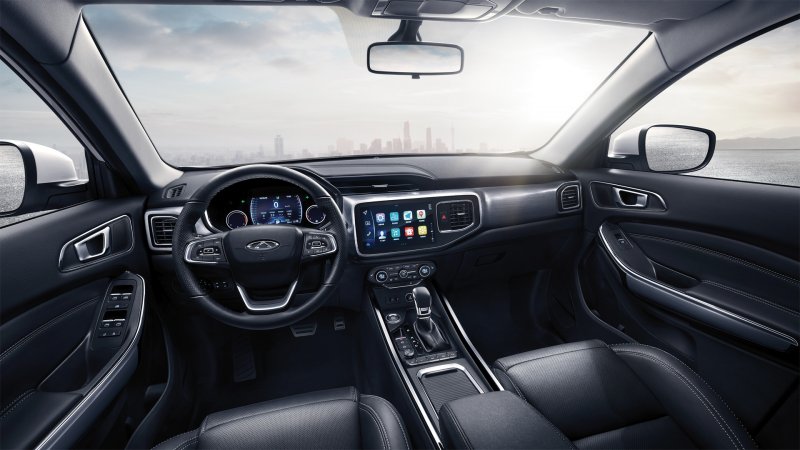 Chery Tiggo 8 салон