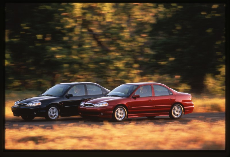 1998-2000 Ford Contour SVT