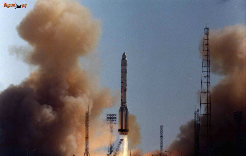 Ракета-носитель н1 (м1:144)