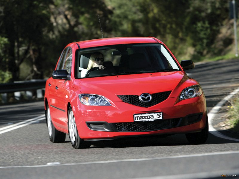 Mazda 3 хэтчбек 2020 экстерьер