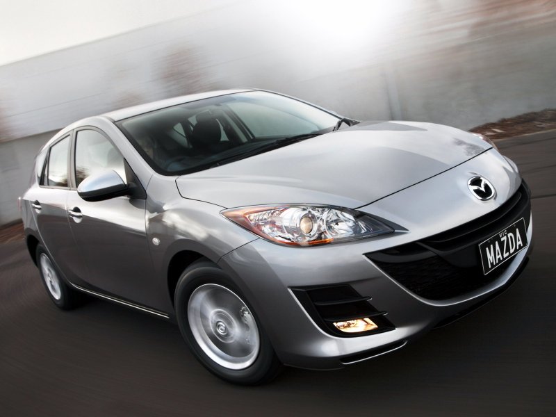 Mazda 3 2018 хэтчбек