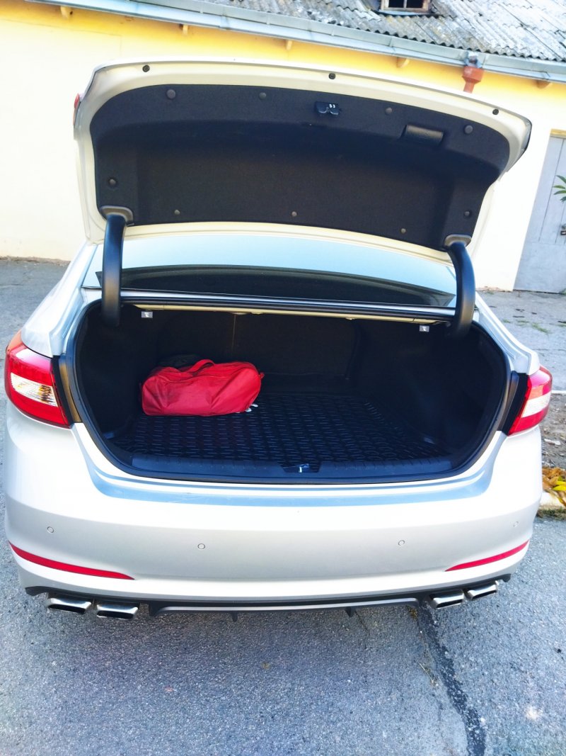 Крышка багажника Hyundai Sonata
