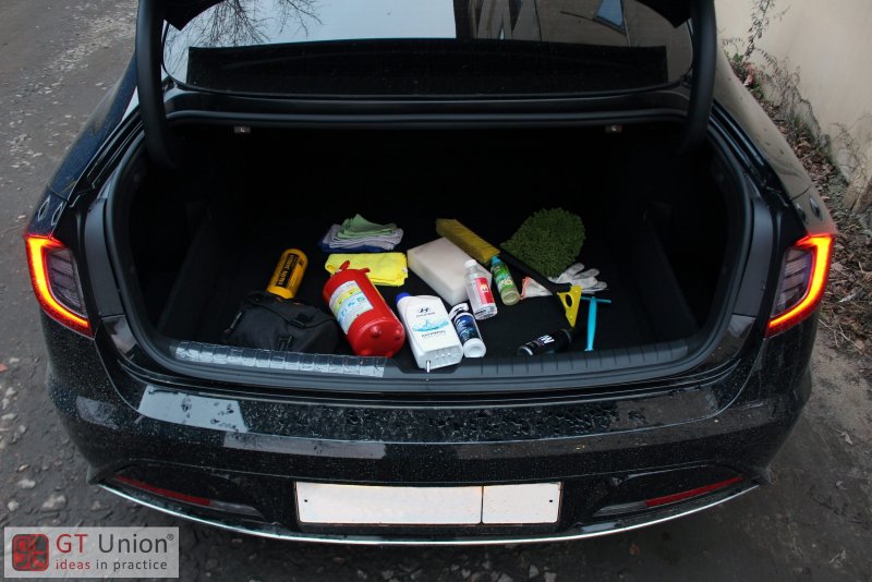 Hyundai Sonata EF багажник