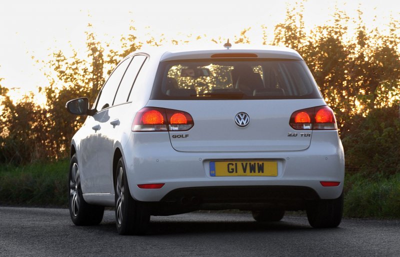 Volkswagen Golf 2009 хэтчбек
