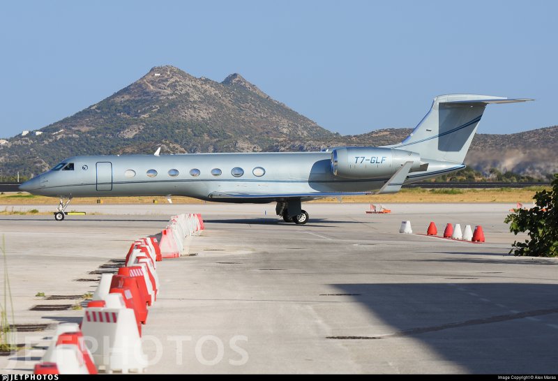 Самолет g-4 Gulfstream