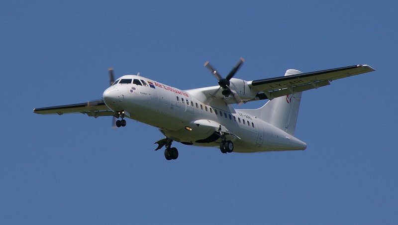 Самолет АН 42