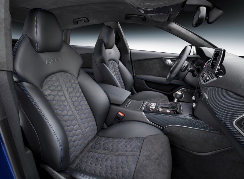 Audi rs7 2021 салон алькантара
