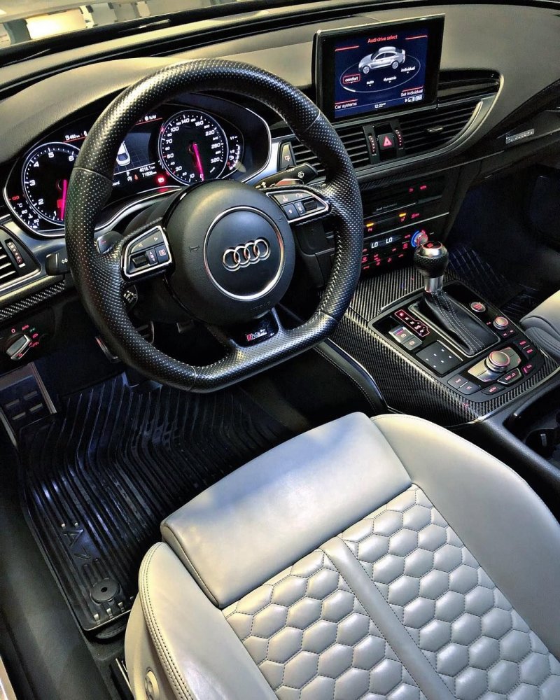 Audi rs7 Sportback салон