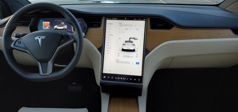 Тесла model x 2020 салон