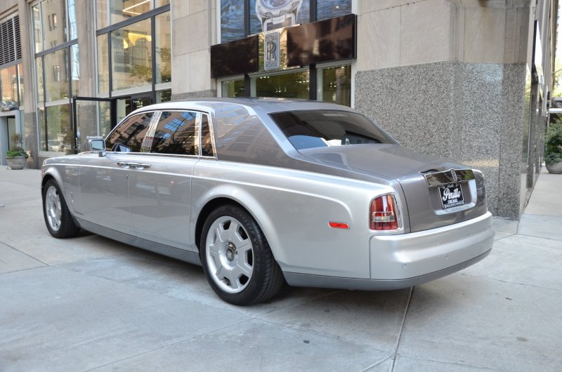 Rolls Royce Phantom Red