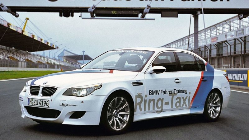 BMW m5 Ring Taxi