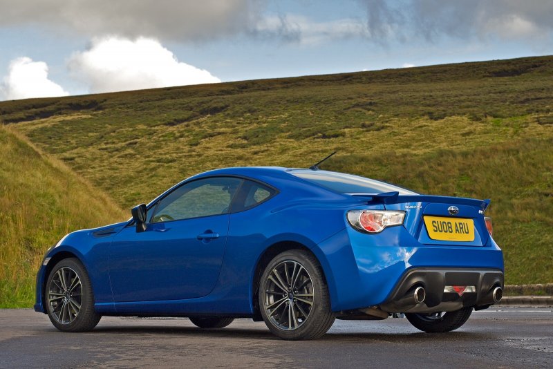 Субару купе BRZ