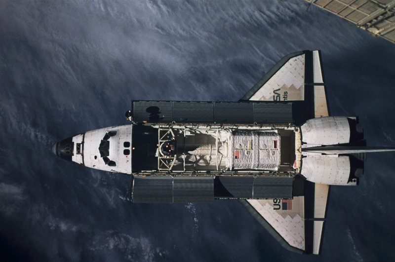 Атлантис STS-79
