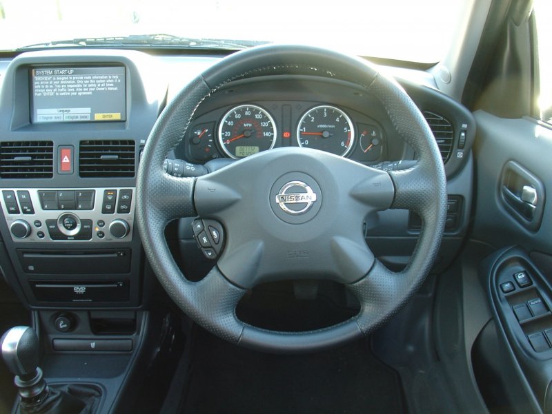 Nissan Almera 2006 Interior