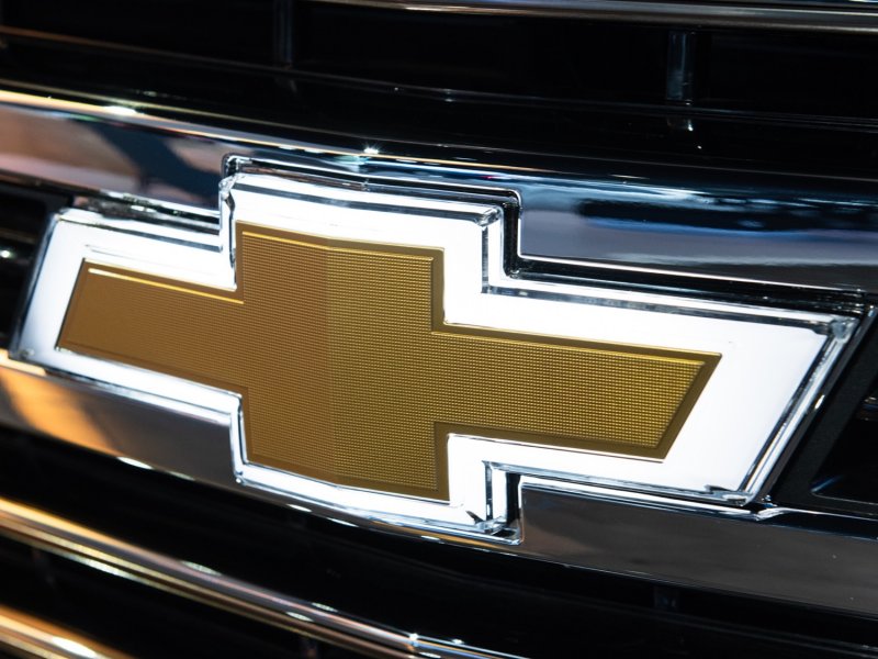 Chevrolet Emblem Redline