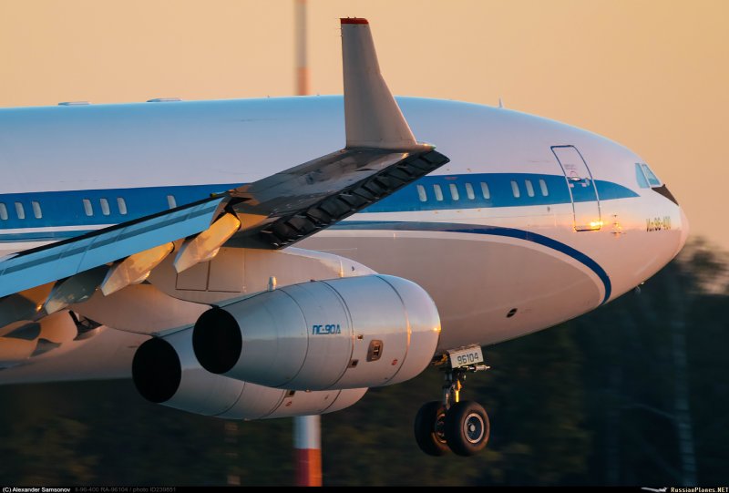 Ил-96-300 салон