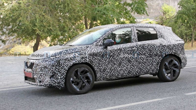 Компания Nissan опубликовала изображения салона нового кроссовера Qashqai