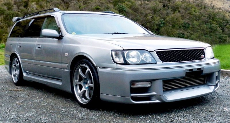 Nissan Stagea 1 поколение