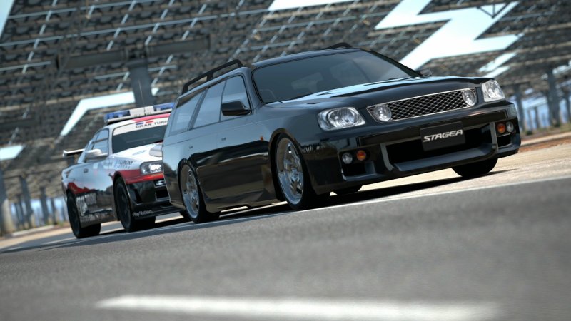 Nissan Stagea 1