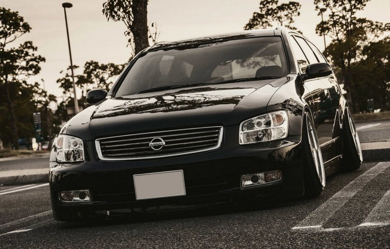 Nissan Stagea m35 черная