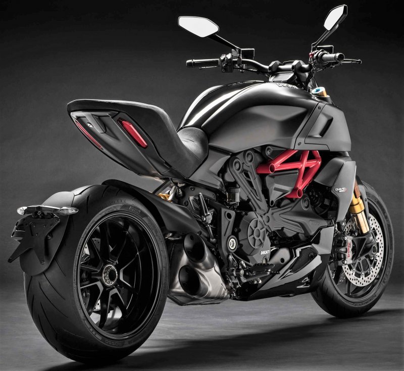 Мотоцикл Ducati Diavel 1260