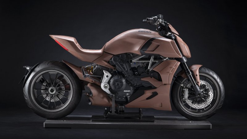 Ducati Diavel 1260 Custom