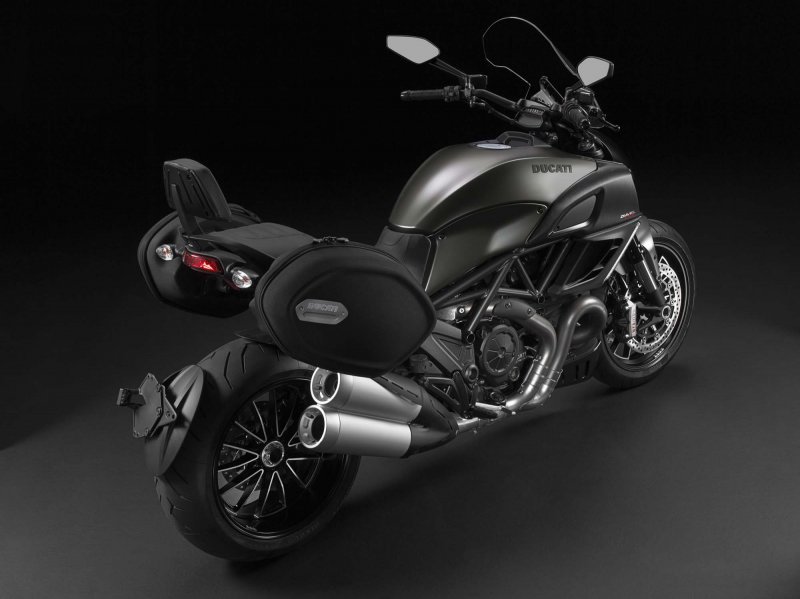 Мотоцикл Ducati Diavel