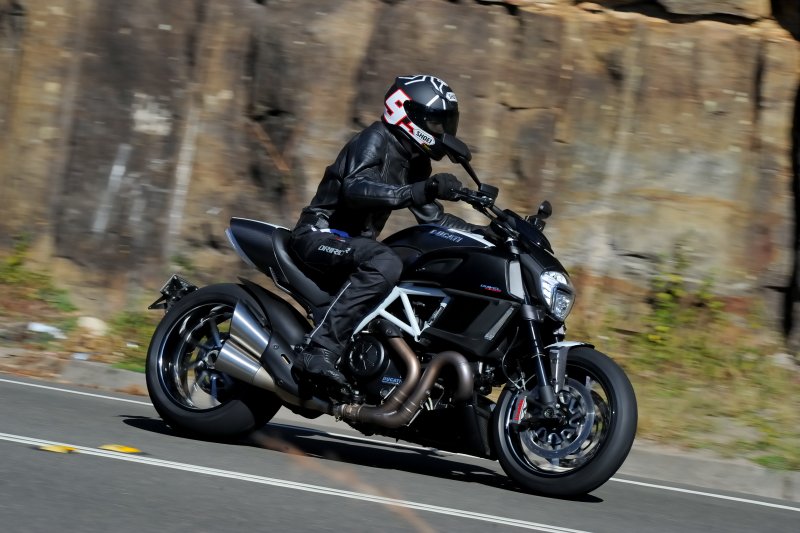 Ducati Diavel Carbon