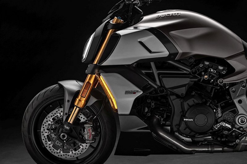Мотоцикл Ducati Diavel 1260