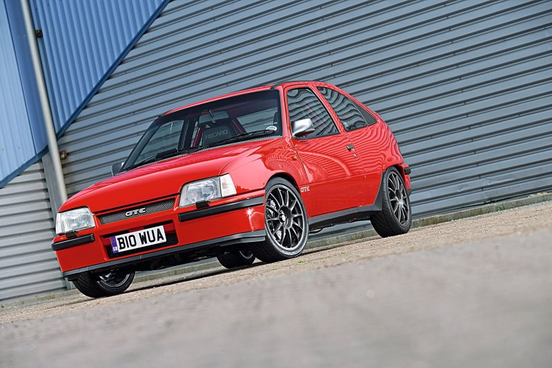 Opel Kadett e хэтчбек