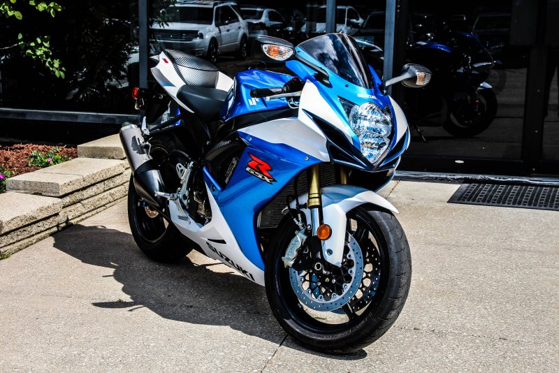 Suzuki GSX-R 750 k7
